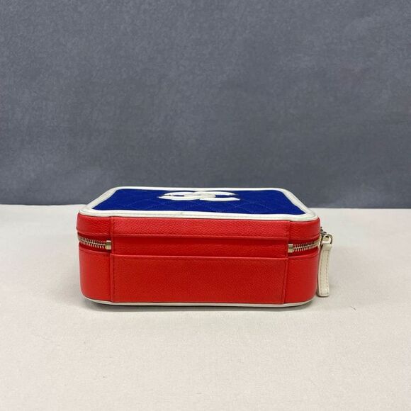 Chanel Women Pre-Loved Bag Very Good Condition - Picture 6 of 8